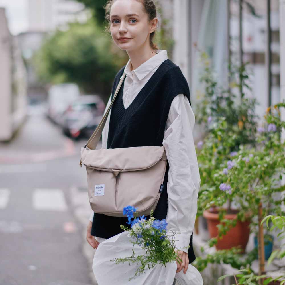 KASEN Shoulder Bag Beige