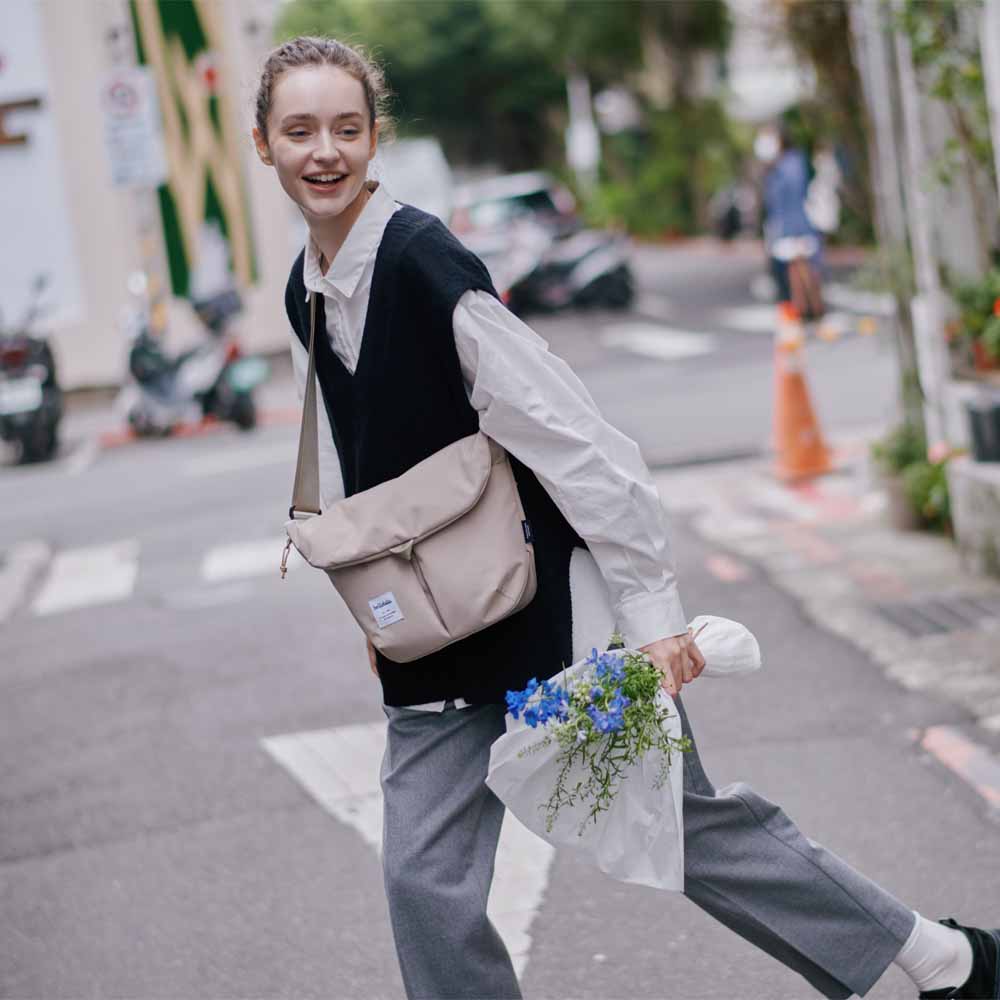 KASEN Shoulder Bag Beige